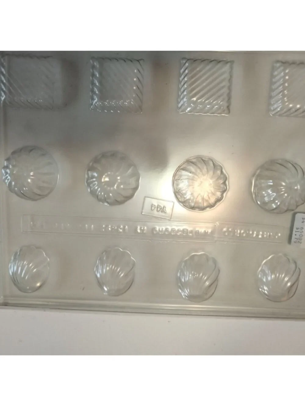 Party World Assorted Chocolate Candy Mold Fondant Round Square Y44